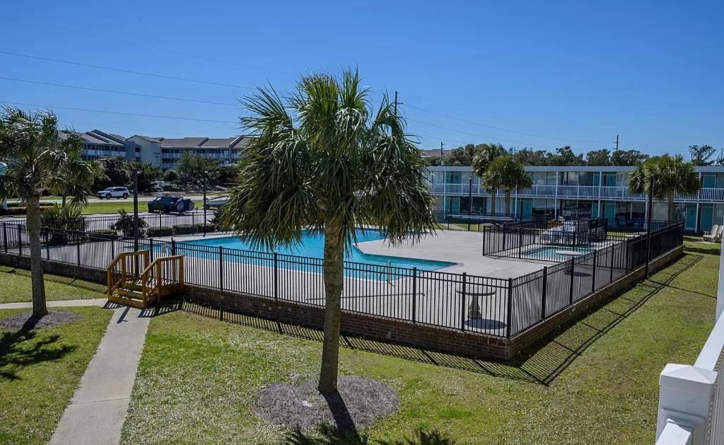 Bogue Shores "Salty Air Oasis" Aparthotel Atlantic Beach Exterior photo